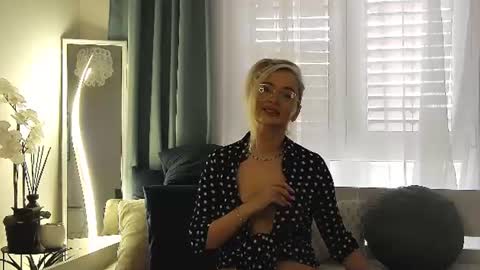 orianawade online show from 08-06-26, 05:42