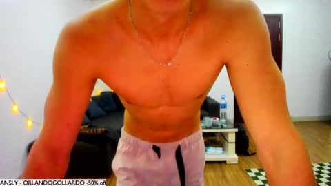 Snapshot of orlando__bloom chatting on 12-14-24, 10:34 Fansly and Instagram -  online show from 12-14-24, 10:34