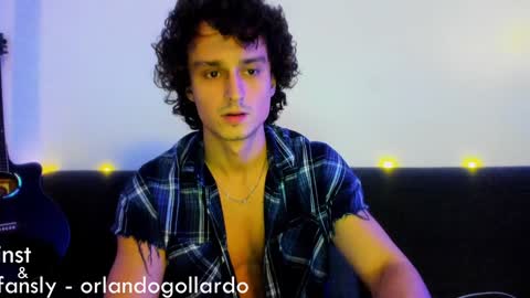Snapshot of orlando__bloom chatting on 12-19-24, 01:29 Fansly and Instagram -  online show from 12-19-24, 01:29