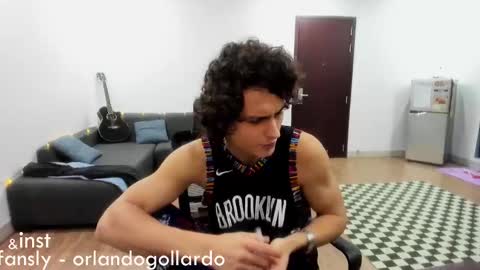 Snapshot of orlando__bloom chatting on 01-03-25, 04:06 Fansly and Instagram -  online show from 01-03-25, 04:06