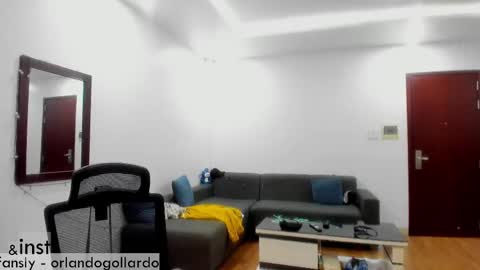 Snapshot of orlando__bloom chatting on 03-04-25, 11:08 Fansly and Instagram -  online show from 03-04-25, 11:08