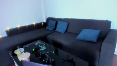 Snapshot of orlando__bloom chatting on 03-05-25, 10:00 Fansly and Instagram -  online show from 03-05-25, 10:00