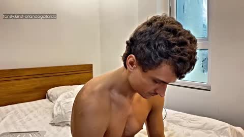 Snapshot of orlando__bloom chatting on 10-16-25, 07:31 Fansly and Instagram -  online show from 10-16-25, 07:31