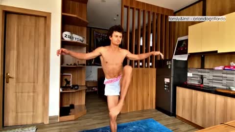 Fansly and Instagram -  online show from 04-03-26, 06:22