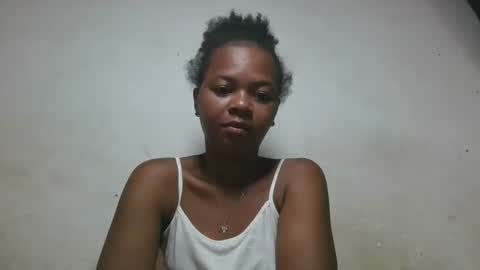 ornellahhh online show from 11-05-25, 11:05