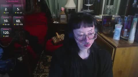 Snapshot of orookun chatting on 11-18-25, 11:48 orookun online show from 11-18-25, 11:48