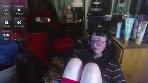 Snapshot of orookun chatting on 11-21-25, 12:32 orookun online show from 11-21-25, 12:32