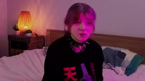 Snapshot of orvacurington chatting on 09-18-25, 05:59 Ashley online show from 09-18-25, 05:59