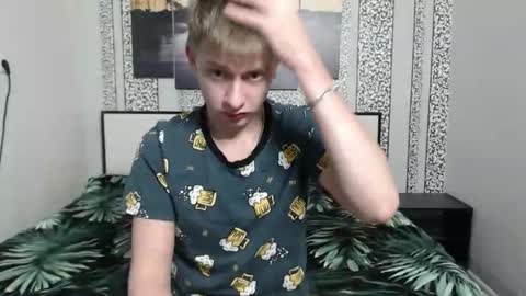 Oscar online show from 10-26-25, 08:26