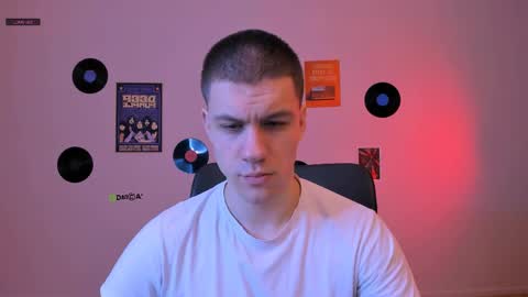 Snapshot of oscar_rage chatting on 05-17-26, 07:10 oscar_rage online show from 05-17-26, 07:10