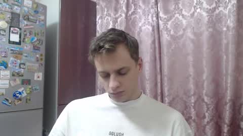 Oscar online show from 12-18-25, 01:17