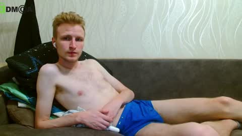 Snapshot of oscar_wildy chatting on 06-28-26, 10:05 Oscar online show from 06-28-26, 10:05