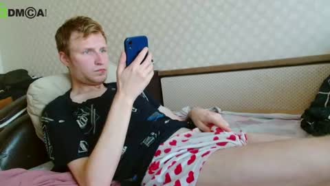 Snapshot of oscar_wildy chatting on 08-01-26, 12:59 Oscar online show from 08-01-26, 12:59