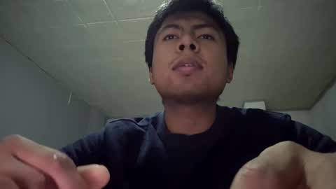 Oscar L online show from 01-06-26, 04:27