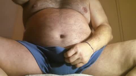 Oso Licencioso online show from 11-17-25, 04:29