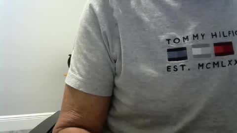 Snapshot of ossibottom chatting on 02-02-25, 11:42 Ossi online show from 02-02-25, 11:42