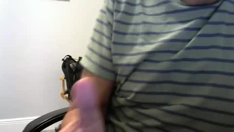 Snapshot of ossibottom chatting on 10-14-25, 09:48 Ossi online show from 10-14-25, 09:48