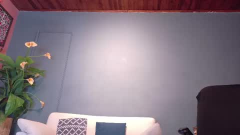 Snapshot of ostbot chatting on 07-18-26, 01:43 ostman online show from 07-18-26, 01:43