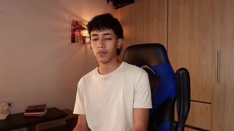 ostin 18hot online show from 01-23-25, 02:02