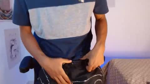 ostin 18hot online show from 10-30-25, 02:13