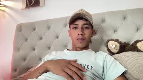 ostin 18hot online show from 11-14-25, 02:21