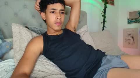 Snapshot of ostin_18hot chatting on 05-18-26, 04:07 ostin 18hot online show from 05-18-26, 04:07