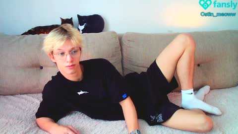 Snapshot of ostin_meoww chatting on 01-27-25, 06:41 Ostin online show from 01-27-25, 06:41