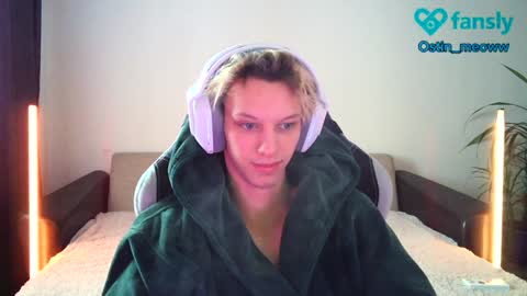 Snapshot of ostin_meoww chatting on 02-03-25, 07:29 Ostin online show from 02-03-25, 07:29