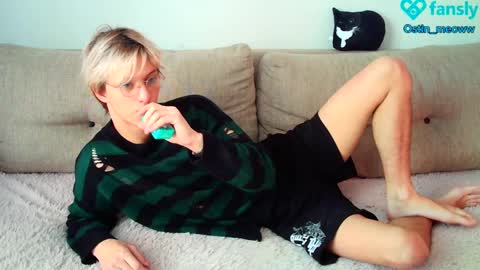 Snapshot of ostin_meoww chatting on 02-18-25, 08:38 Ostin online show from 02-18-25, 08:38