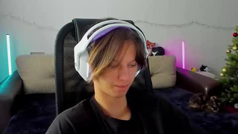 Ostin online show from 12-21-25, 05:58