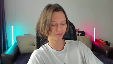 Ostin online show from 03-19-26, 03:54