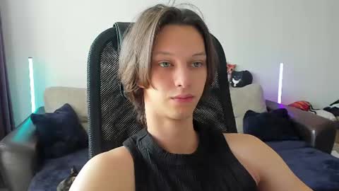 Snapshot of ostin_meoww chatting on 07-02-26, 09:37 Ostin online show from 07-02-26, 09:37