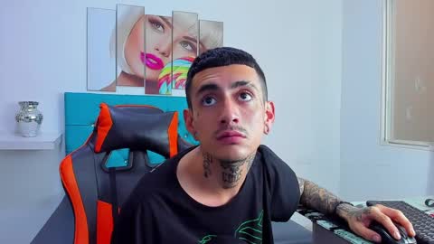 Snapshot of ostinmills chatting on 12-13-24, 04:49 Ostin baby online show from 12-13-24, 04:49