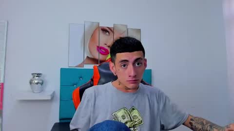 Snapshot of ostinmills chatting on 12-17-24, 02:00 Ostin baby online show from 12-17-24, 02:00