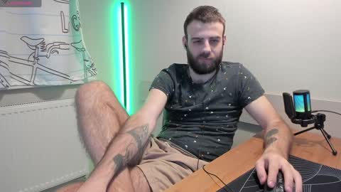 Otis online show from 12-24-24, 02:32