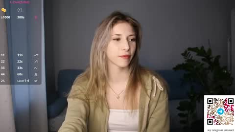 Snapshot of ottiliebolyard chatting on 04-16-26, 04:08 Anne online show from 04-16-26, 04:08