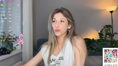 Snapshot of ottiliebolyard chatting on 06-21-26, 05:59 Anne online show from 06-21-26, 05:59