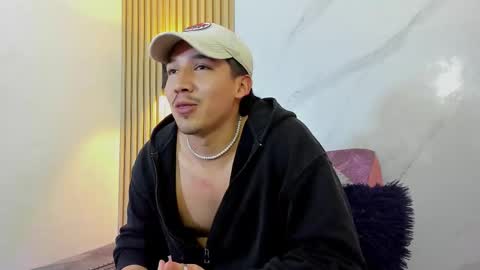 Snapshot of otto_andrew chatting on 02-10-26, 07:29 Otto Andrew online show from 02-10-26, 07:29