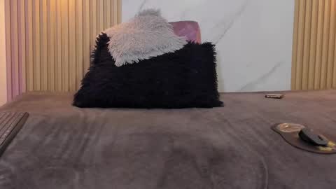 Snapshot of otto_andrew chatting on 02-22-26, 08:07 Otto Andrew online show from 02-22-26, 08:07