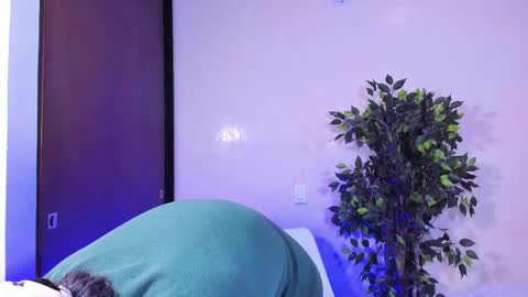 Snapshot of otto_andrew chatting on 02-27-26, 08:09 Otto Andrew online show from 02-27-26, 08:09