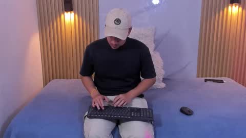 Otto Andrew online show from 03-11-26, 07:42