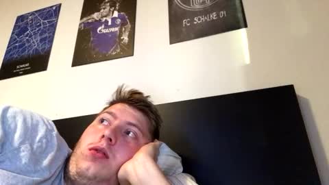 outflayd online show from 10-26-25, 03:40