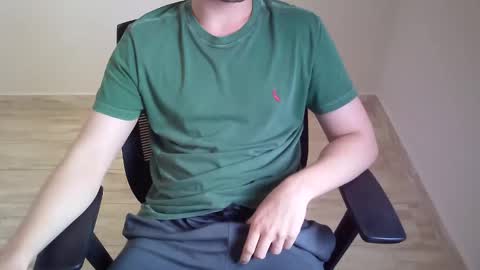 Snapshot of outroemail1807 chatting on 02-19-26, 03:52 outroemail1807 online show from 02-19-26, 03:52