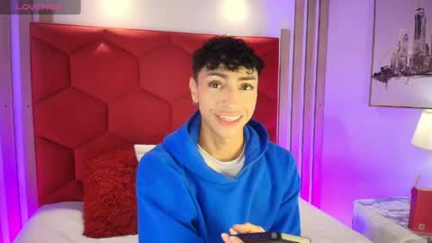 Owen online show from 05-05-26, 03:03