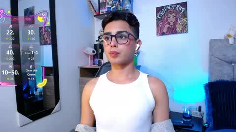 Owen  Independent model  online show from 04-08-26, 07:08