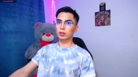 Owen  Independent model  online show from 08-05-26, 10:07