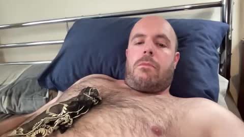 Owen2022 online show from 02-24-26, 10:57