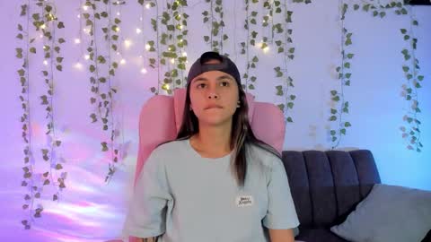 Snapshot of owenfoxx1 chatting on 02-05-26, 03:05 Owen foxx online show from 02-05-26, 03:05