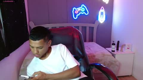 OWEN online show from 12-20-24, 01:14