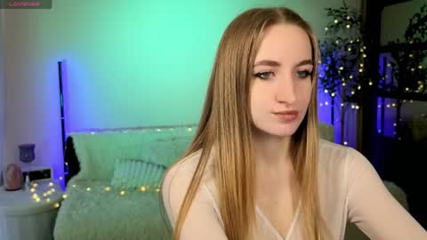 Oxy Foxie online show from 04-04-26, 03:20